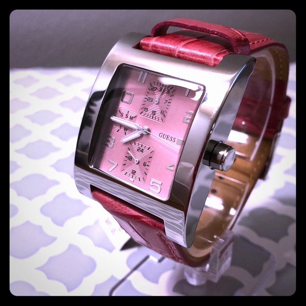 GREAT HOLIDAY GIFT Guess Watch